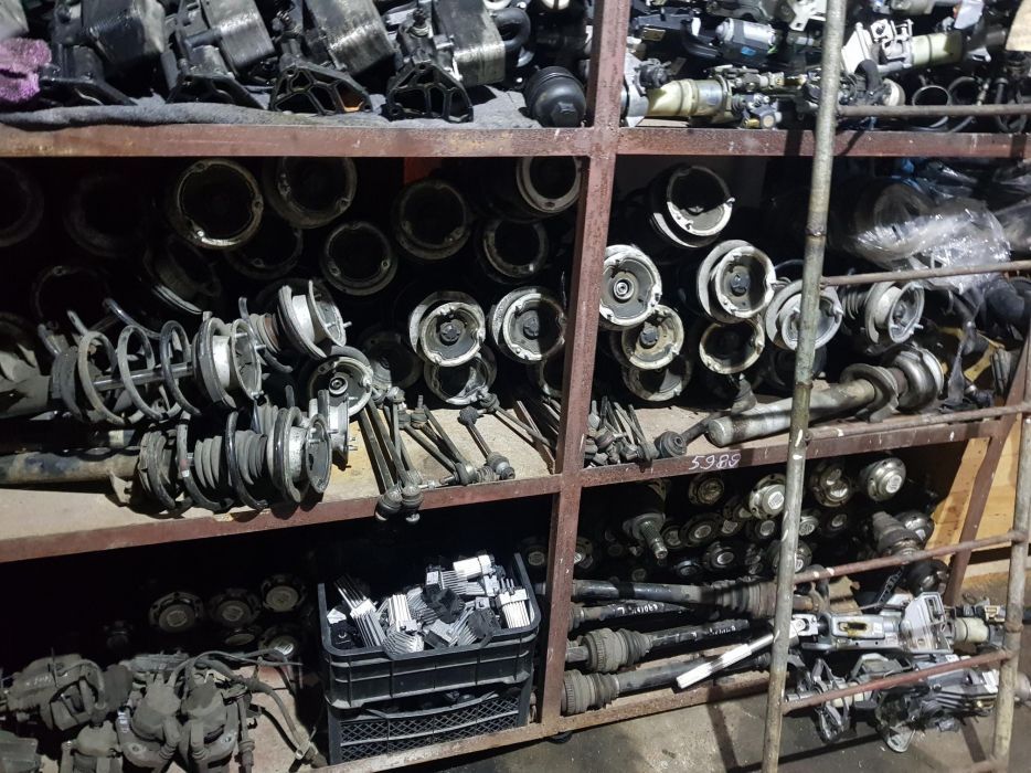 Предни и задни амортисьори за бмв е46 е39 е60 е87 е90 е53