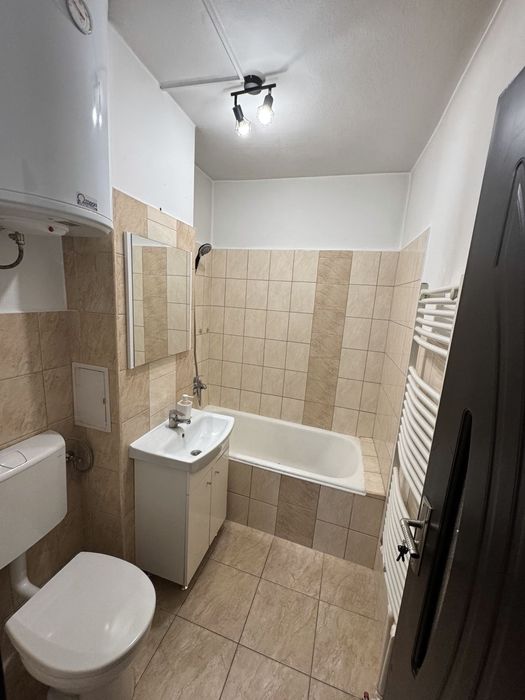 Mutare imediată!Ap.70 mp 2 dormitoare, 2 bai, living+bucatarie, balcon