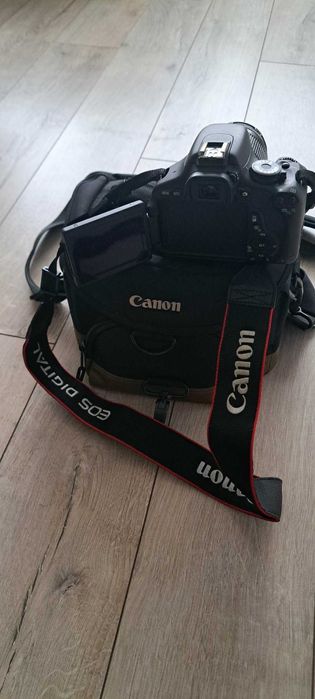 Фотоапарат CANON EOS 600D