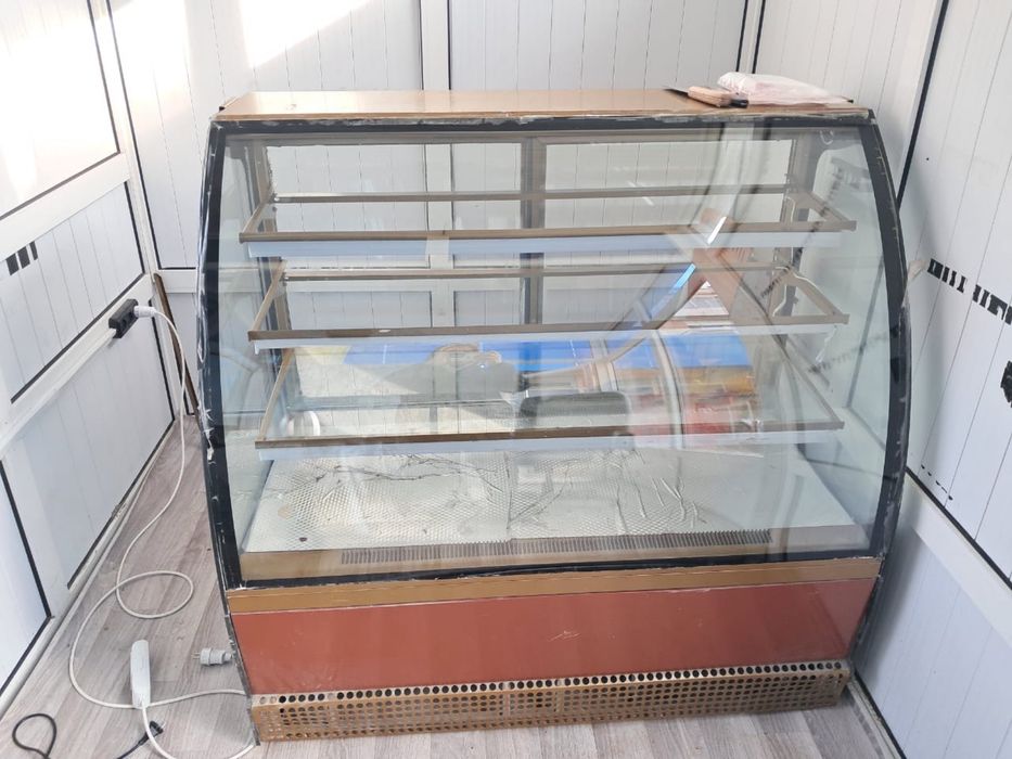 Холодильник 70 мын келісім бар