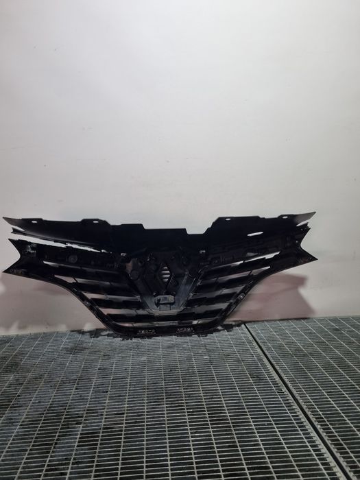 Grila fata Renault Kadjar - (1518) FISURAT VEZI POZE