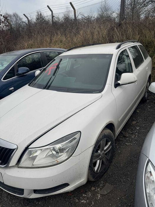 Dezmembrez Skoda Octavia 2 facelift 1.6 TDI manuala an 2011