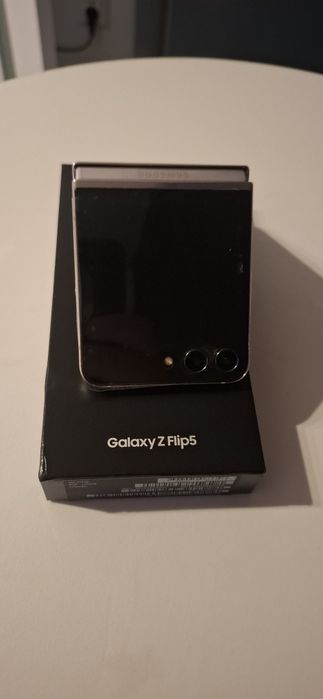 Samsung Galaxy Z Flip 5