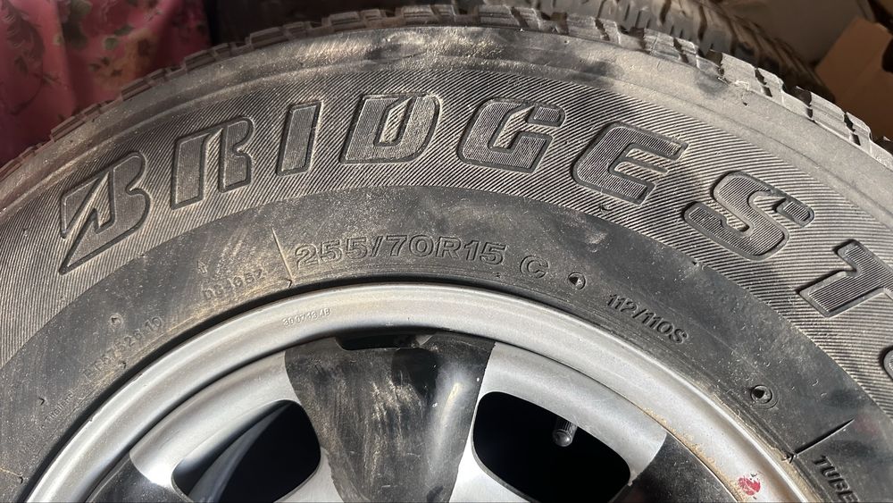 Шины с титанкой от Hilux