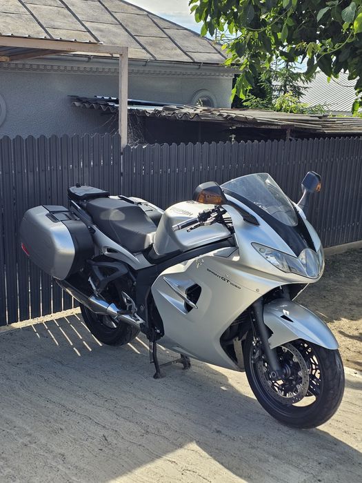 Triumph Sprint GT 1050 ABS  vând/schimb