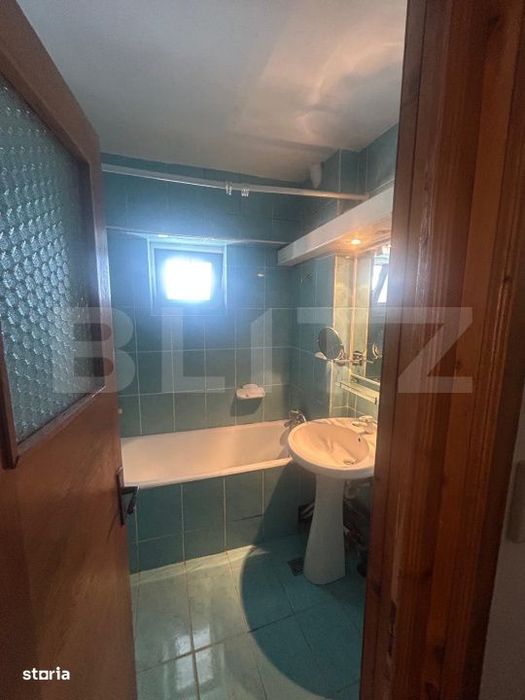 Apartament 4 camere, 84 mp, toate utilitatile, etaj 8/8, zona Micro 12