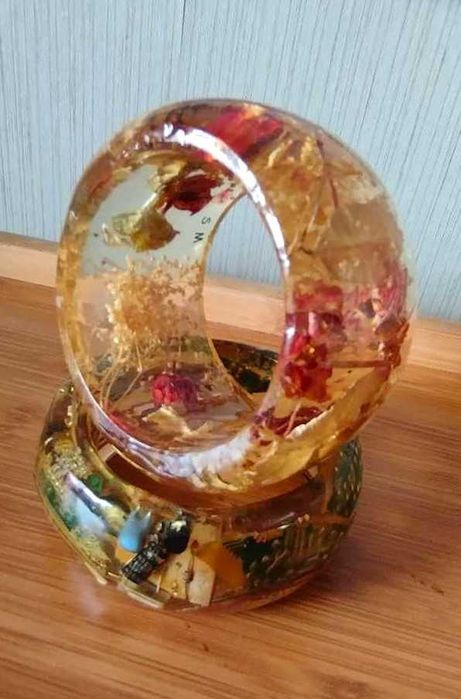 Гривни уникати от епоксидна смола