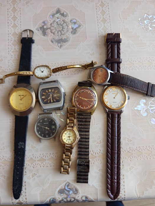 Продам часы на запчасти