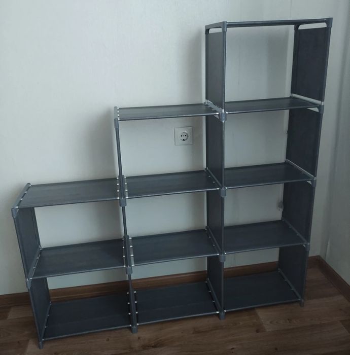 Многоярусная книжная полка