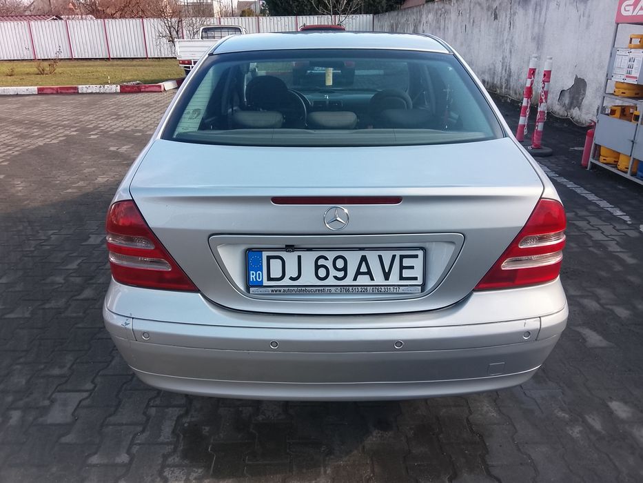 Vând Mercedes Benz kompresor