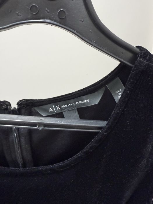 Продам платье Armani