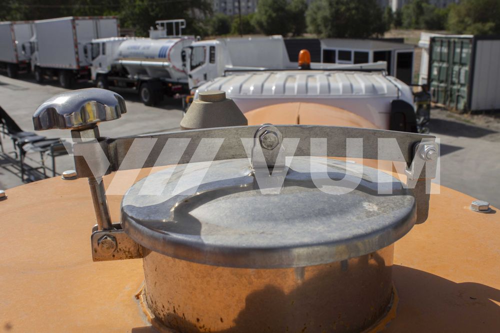 Поливомоечная машина FAW Tiger V (6 м³), VUM5110