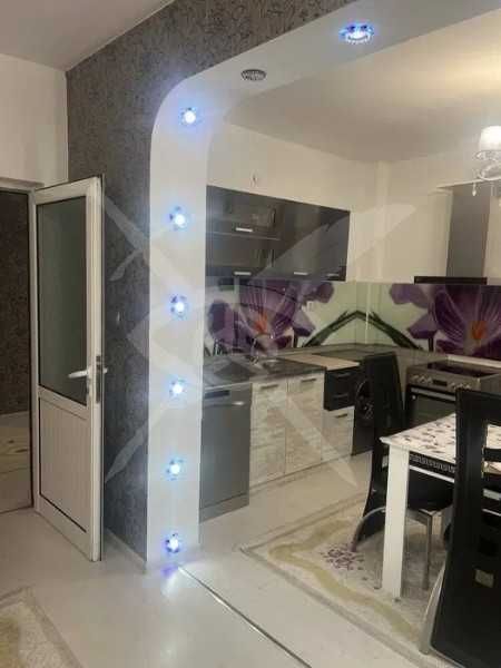 Дава се под наем Тристаен апартамент в Пловдив, Център - 120 кв.м за 598.23 € - Снимка #5