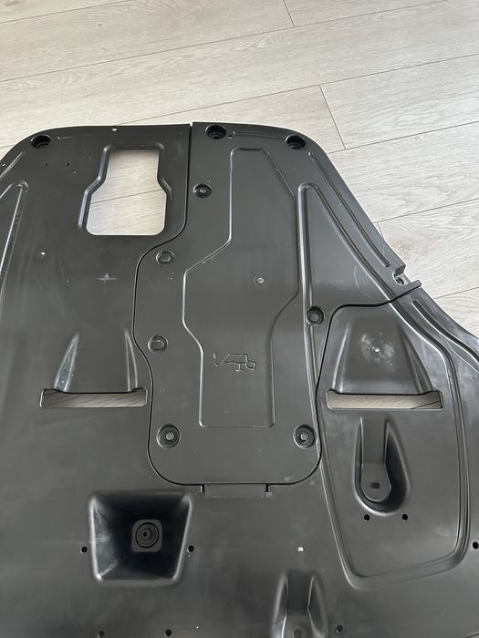 Пластиковая защита картера