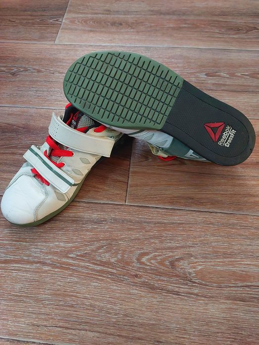 Кроссовки "Fila", "Riebok". 42.