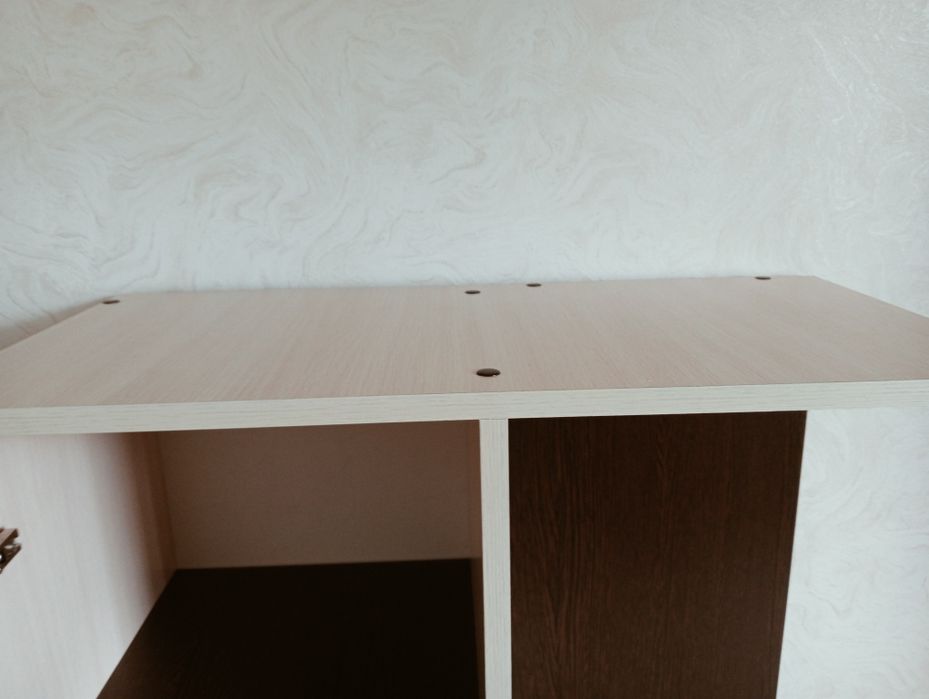 Стол для учебы |