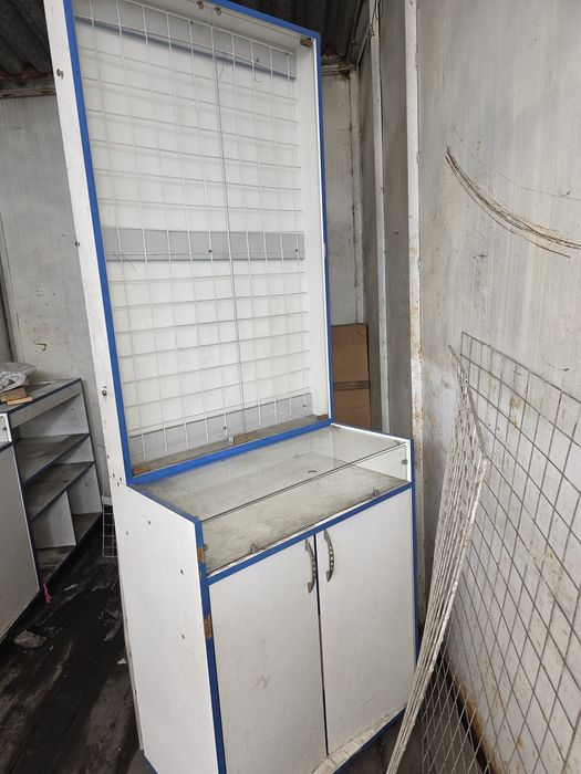 Продам торговые витрины