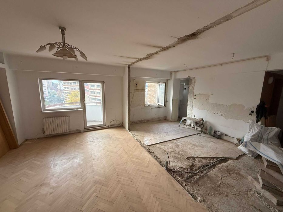 Servicii Complete Renovări Interioare: Electrică, Sanitare, Finisaje, Parchet + Debarasare Moloz