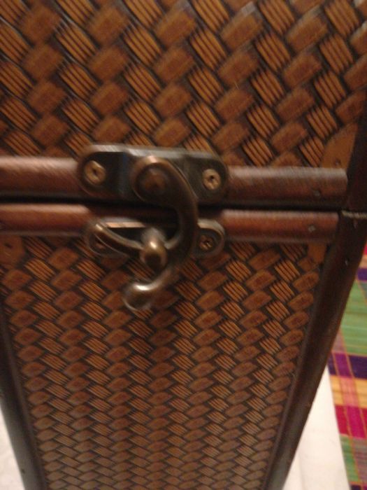 Продавам Луксозна кутия