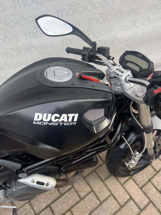 Motoideea vinde DUCATI  MONSTER 696  2008  Rate