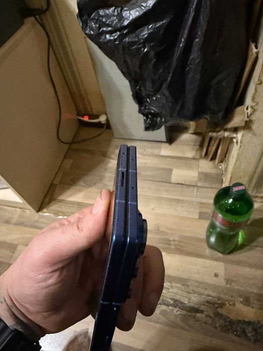 Samsung Z-fold 7 512GB