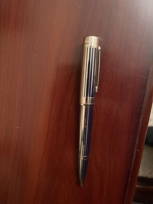 Продам оригинальную ручку Cartier