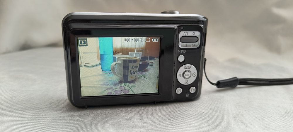 Цифров фотоапарат Samsung ES25