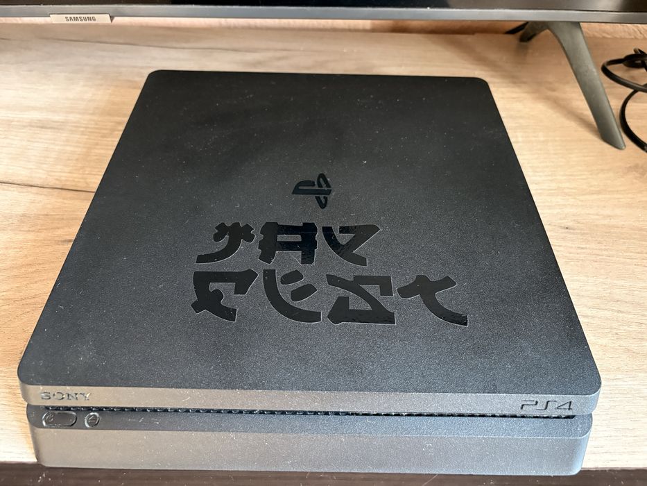 PlayStation 4 Slim –1TB + Spider-Man