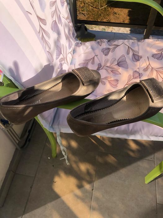 Дамски балерини