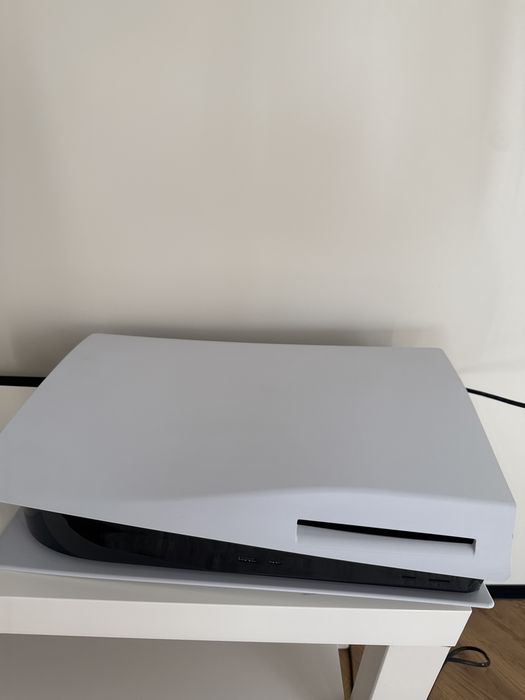 Playstation 5 1 TB с дисководом, 2 джойстика