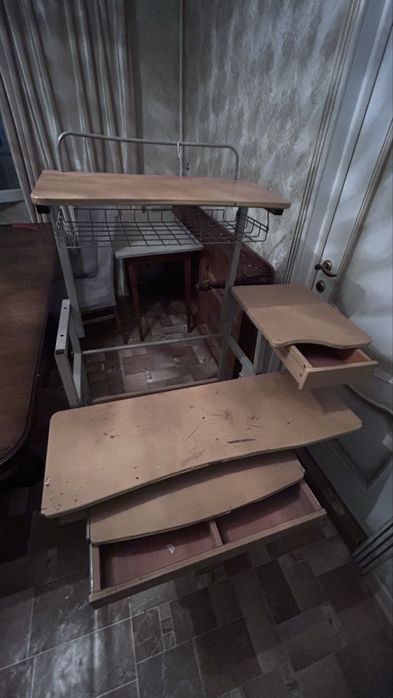 Продается Стол б/у