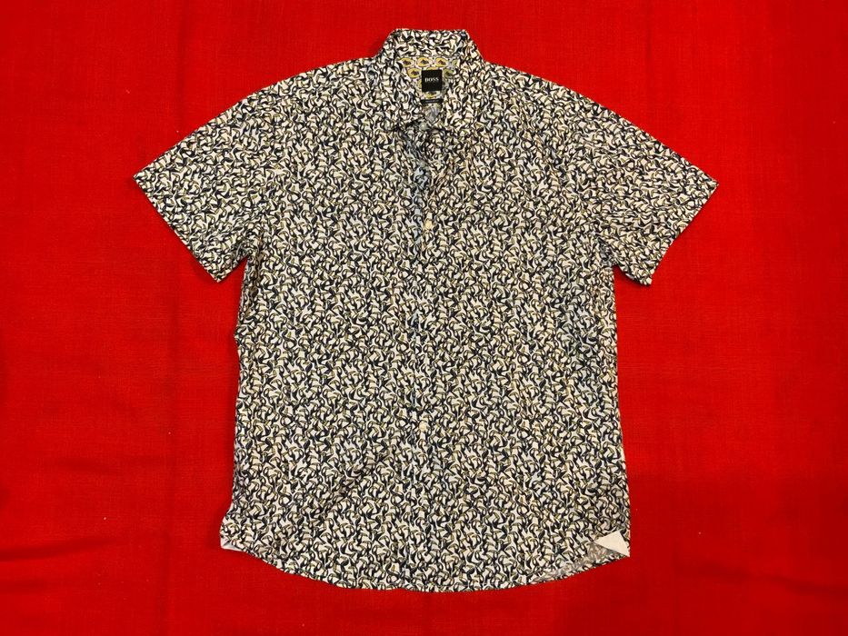 Hugo Boss-оригинална риза 48м-50л