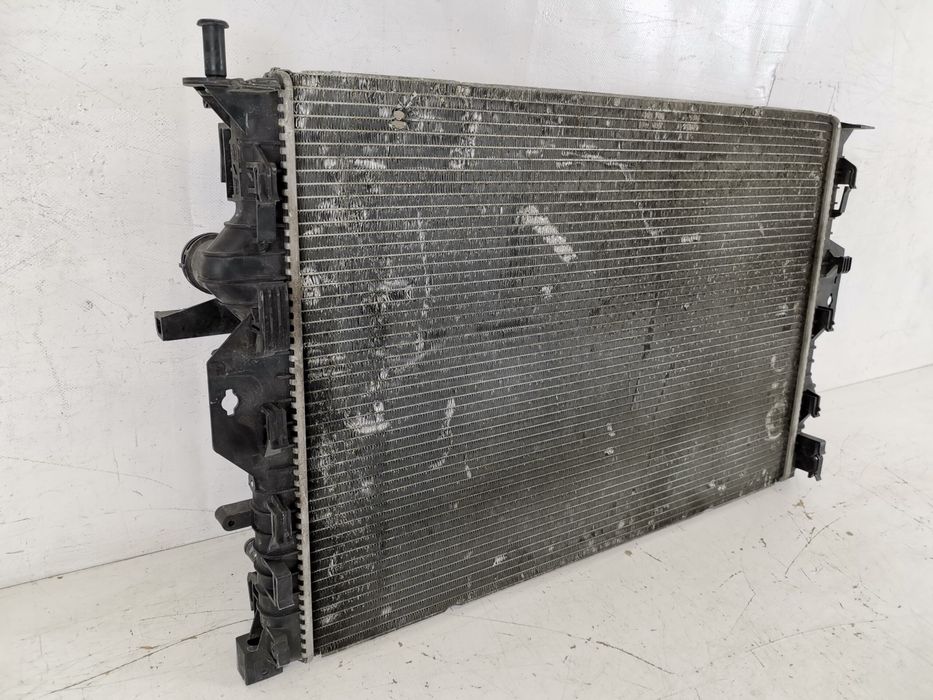 Воден радиатор Форд Мондео МК4 / Ford Mondeo MK4 Оригинален