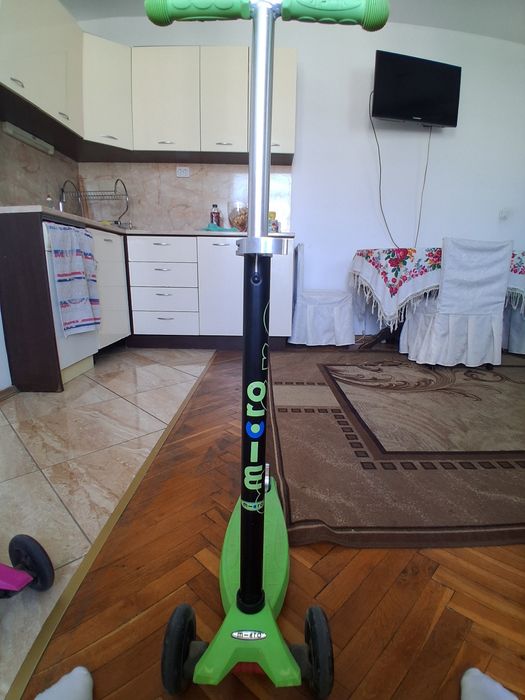 Продавам 2 детски използвани тротинетки