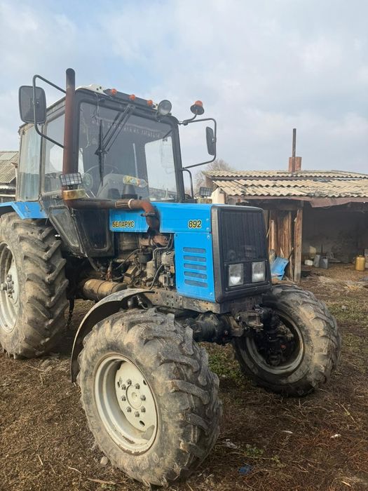 Трактор МЗД892::
