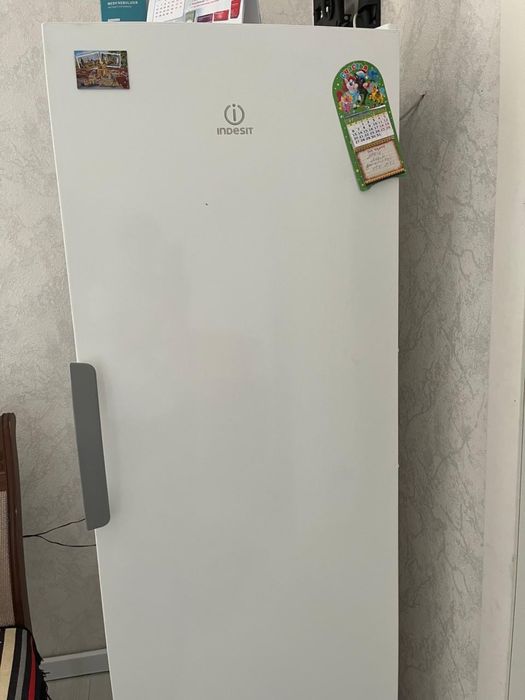 Морозильник Indesit