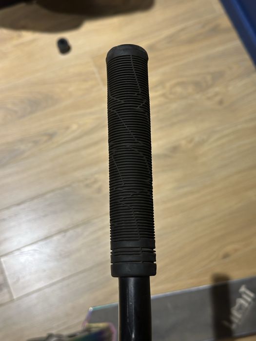 Трюковой самокат Limit