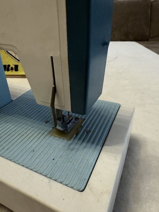 Руска ретро шевна машина детцка