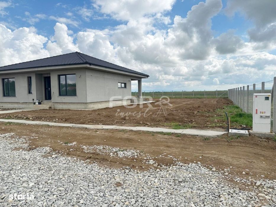 Casa moderna 4 camere, 830mp teren, de vanzare in Alparea Bihor