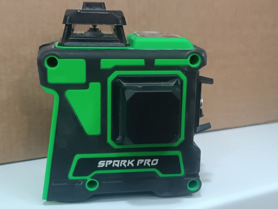 Лазерный нивелир