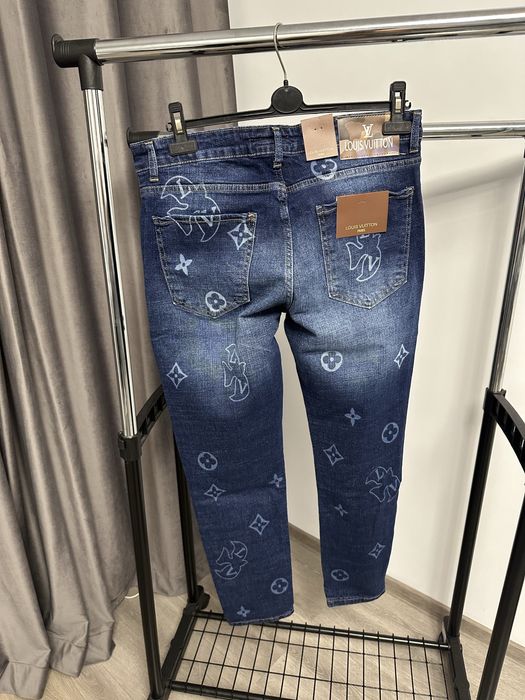 Blugi LOUIS VUITTON super calitate