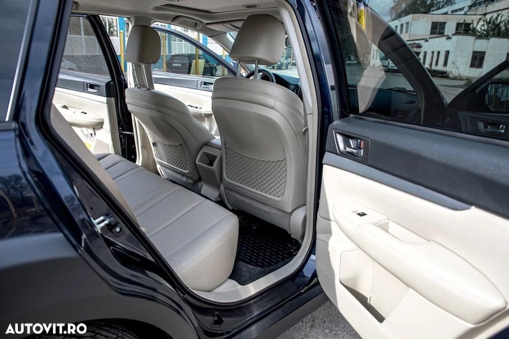 Vand Subaru OUTBACK
