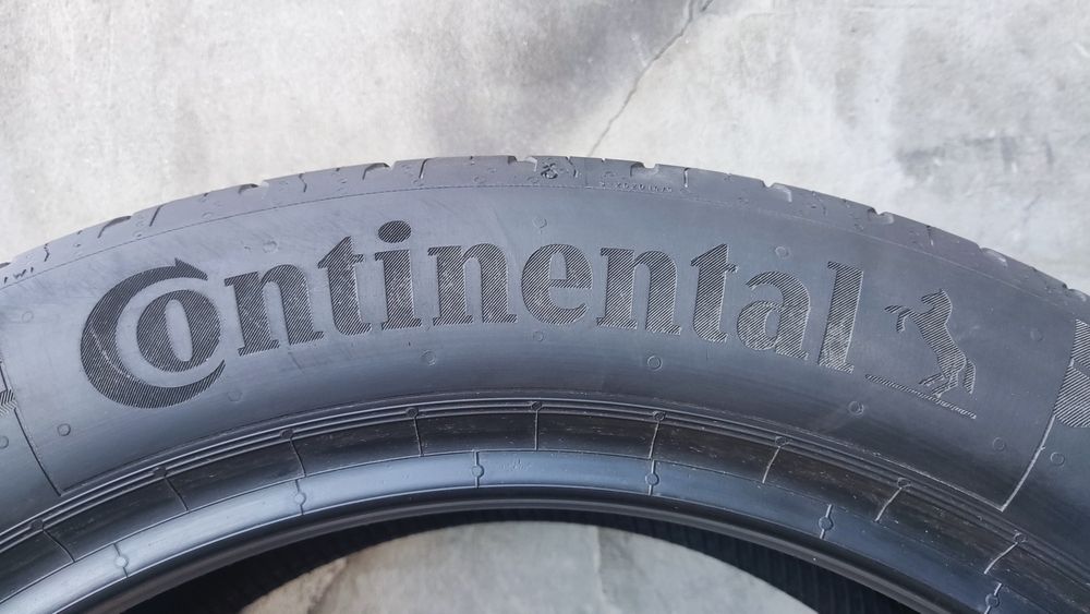 2бр. летни гуми 235/50/19 Continental Eco Contact 6
