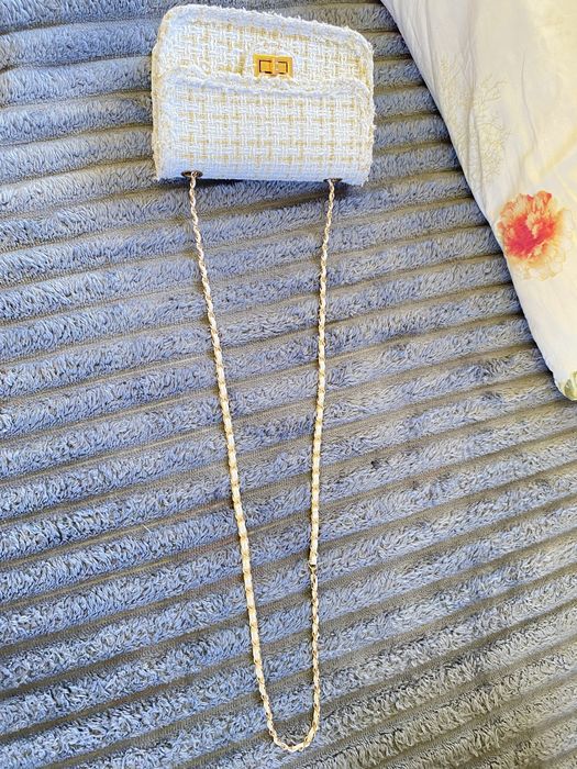 Женская сумка с длинным ремнем