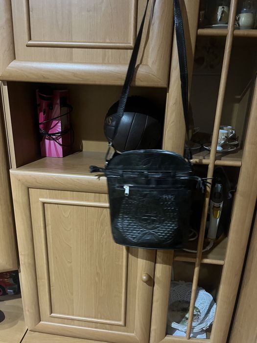 Borseta barbatii noua din piele