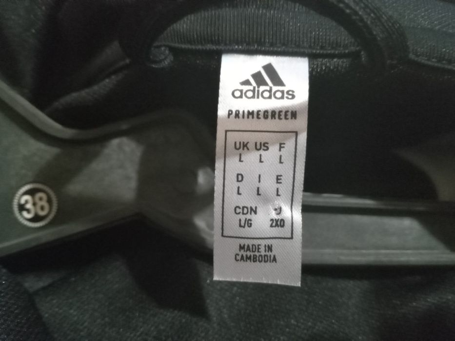 Продам спортивный летний костюм
