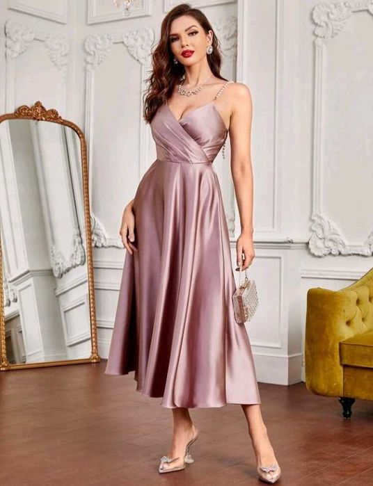 Rochie roz        .