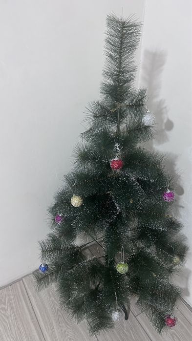 Елка жағдайы жақсы суреттегідей