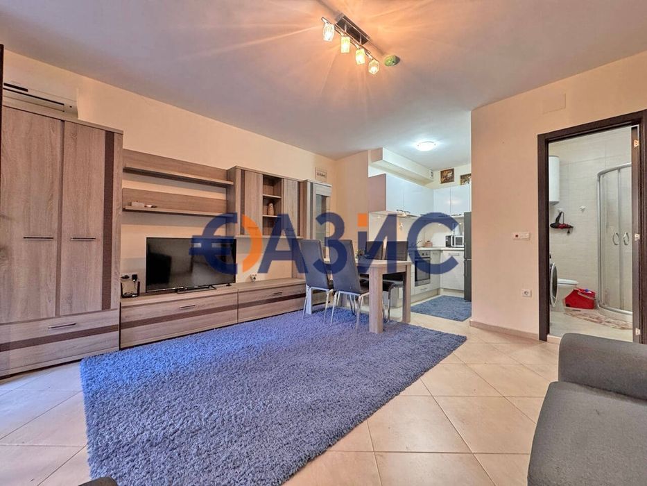 Продава се Двустаен апартамент в к.к. Слънчев бряг - 68 кв.м за 938 €/кв.м - Снимка #8