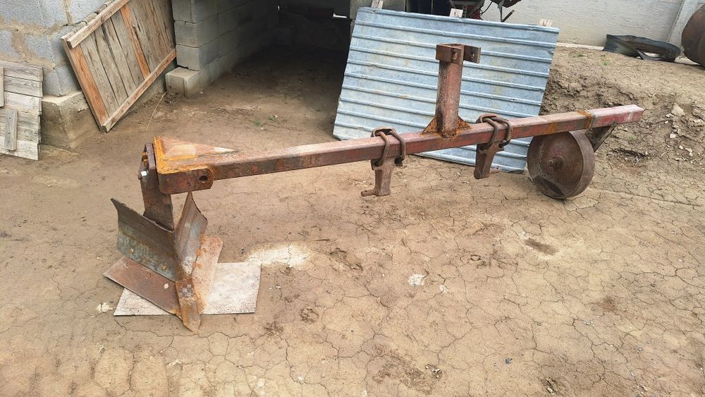 Продам боковой арычник